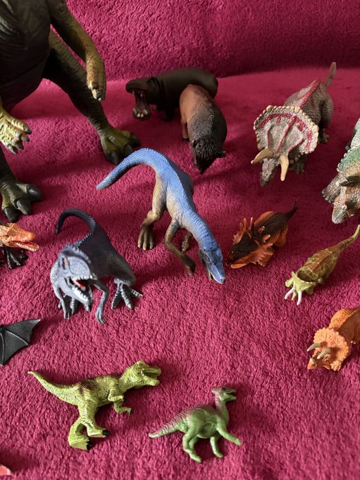 Фигурки динозавров Mattel, Schleich и другие. 22 шт. Цены в описании