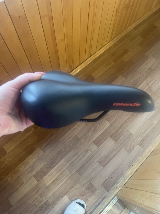 Продам сідло на велосипед