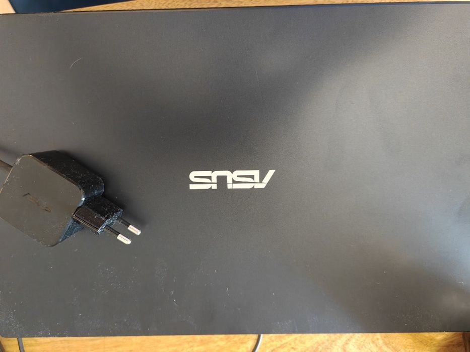 Asus vivobook E510