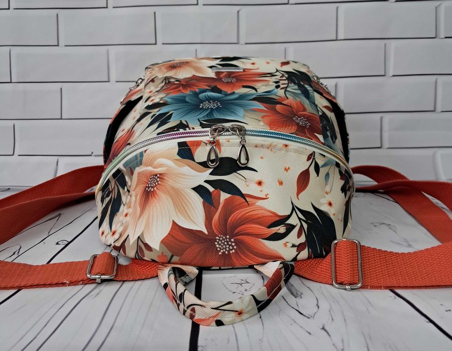 Plecak handmade - szyty z tkaniny wodoodpornej.