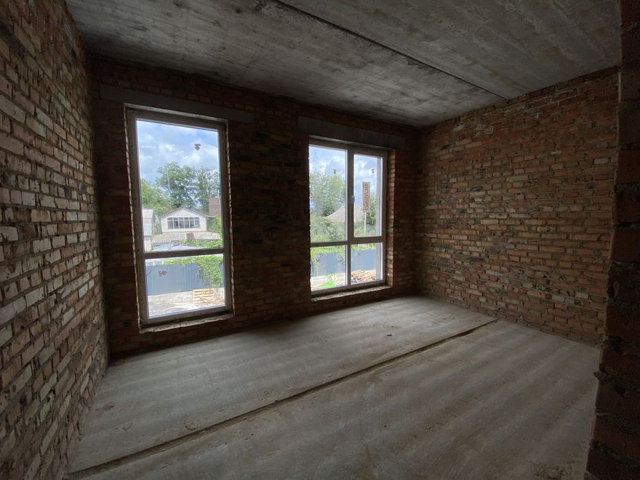 Продаж таунхаусу в ближніх Зарванцях