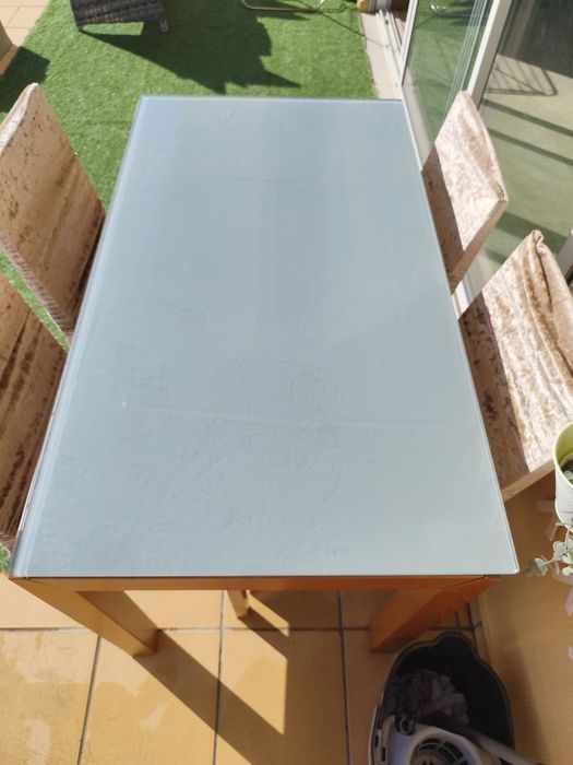 Mesa e cadeiras cerejeira