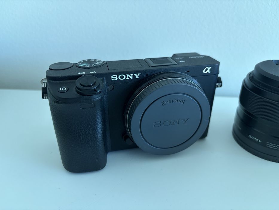 Sony Alfa 6400 + Lente 35mm SEL35F18