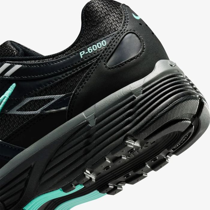 Чоловічі оригінальні кросівки Nike P-6000