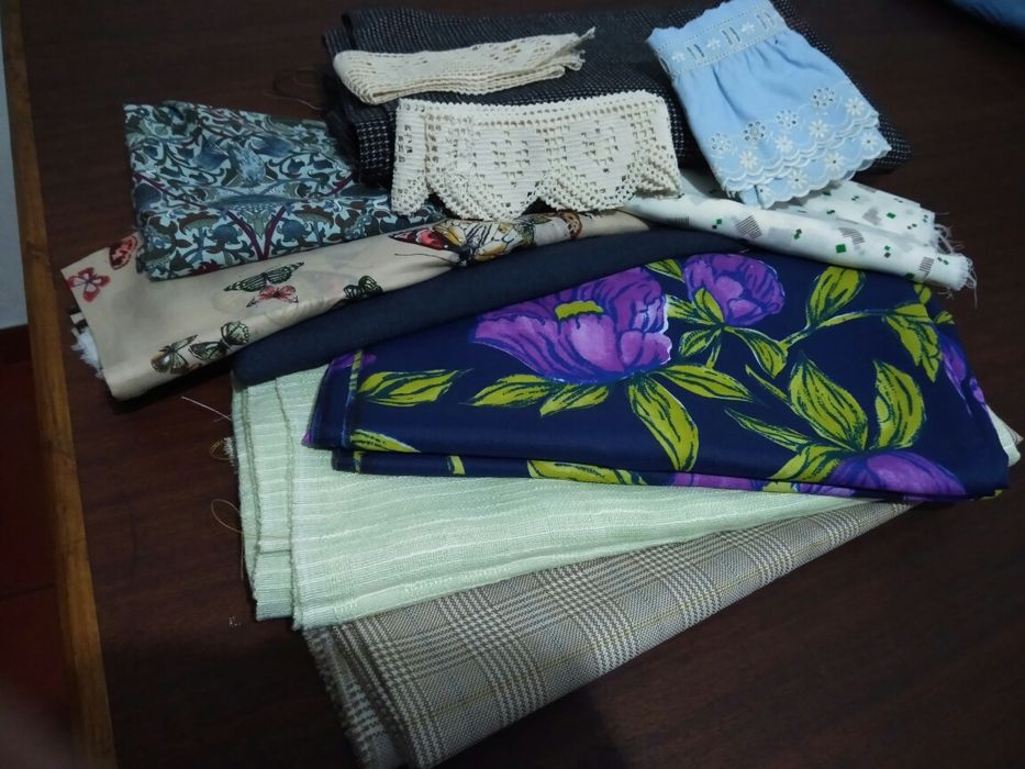 Retalhos de tecidos.