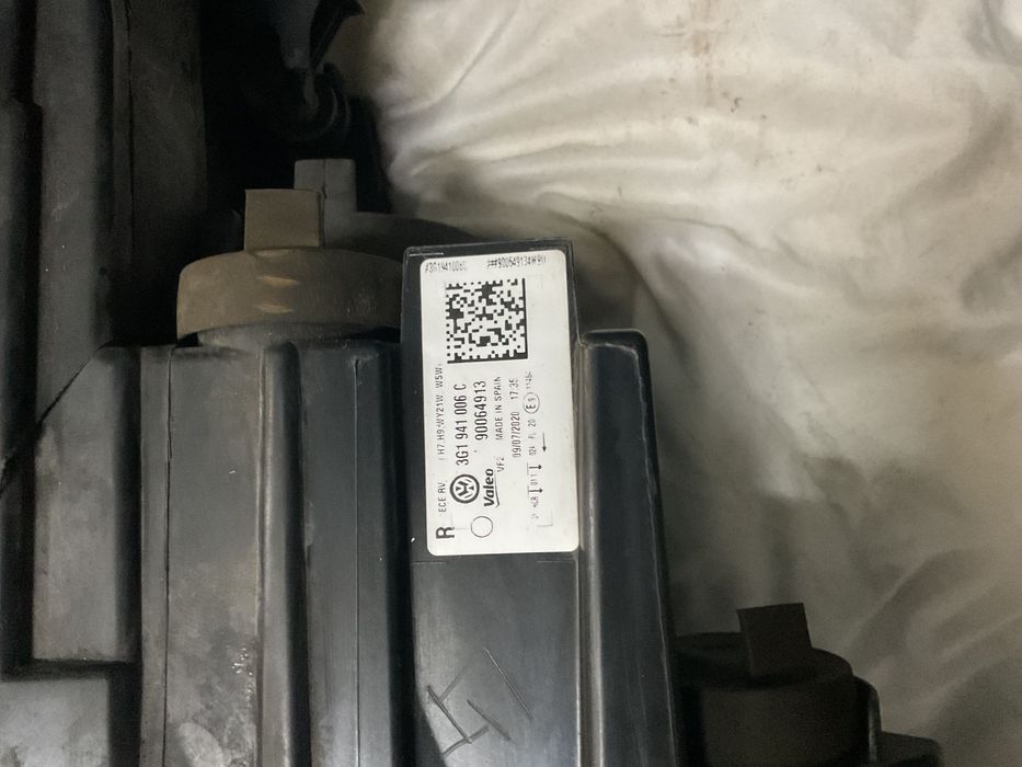 Vendo Farol de VW Passat