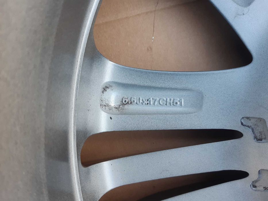 Oryginalne alufelgi Hyundai ix 35 2 szt.