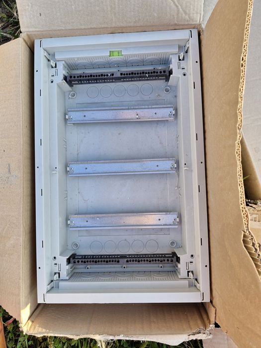 Rozdzielnia podtynkowa