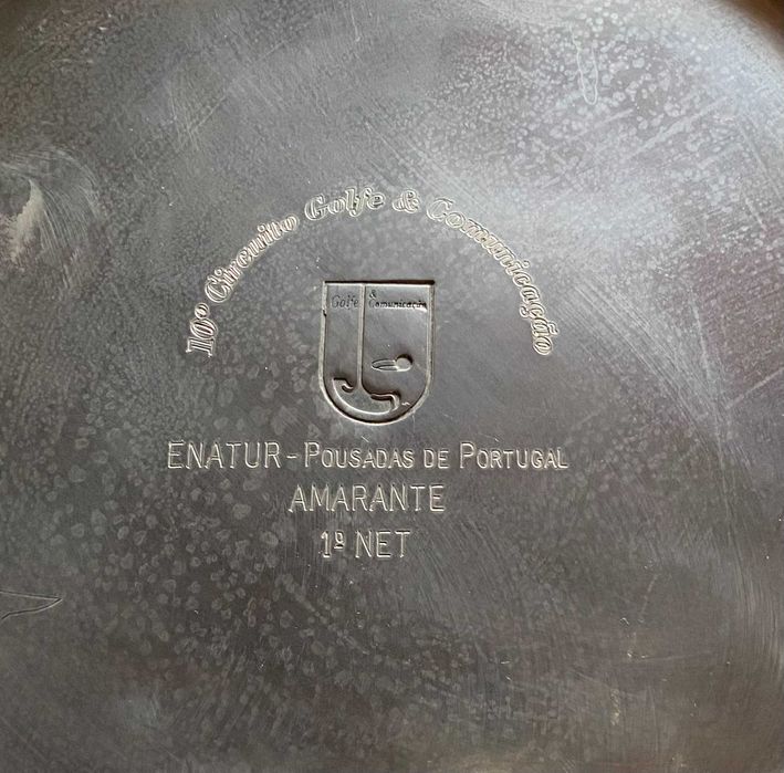 Prato em estanho com gravação