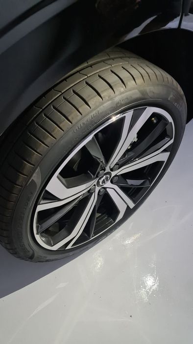 Pneus Pirelli R21