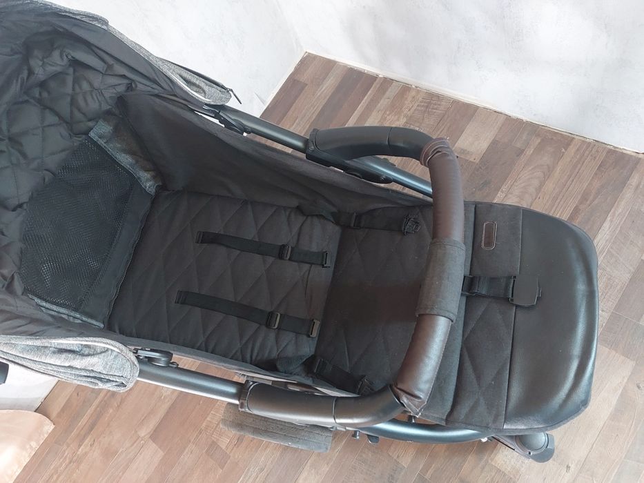 Прогулянкова коляска BubaGo Model One