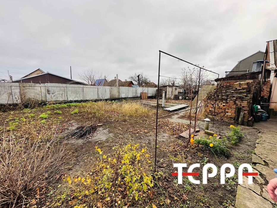 Продаж 2х будинків на одній ділянці