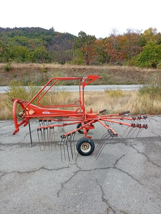 Juntador de feno Kuhn GA 3501 GM