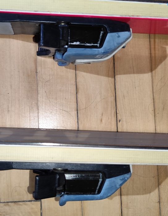 лижі гірські Atomic 3D