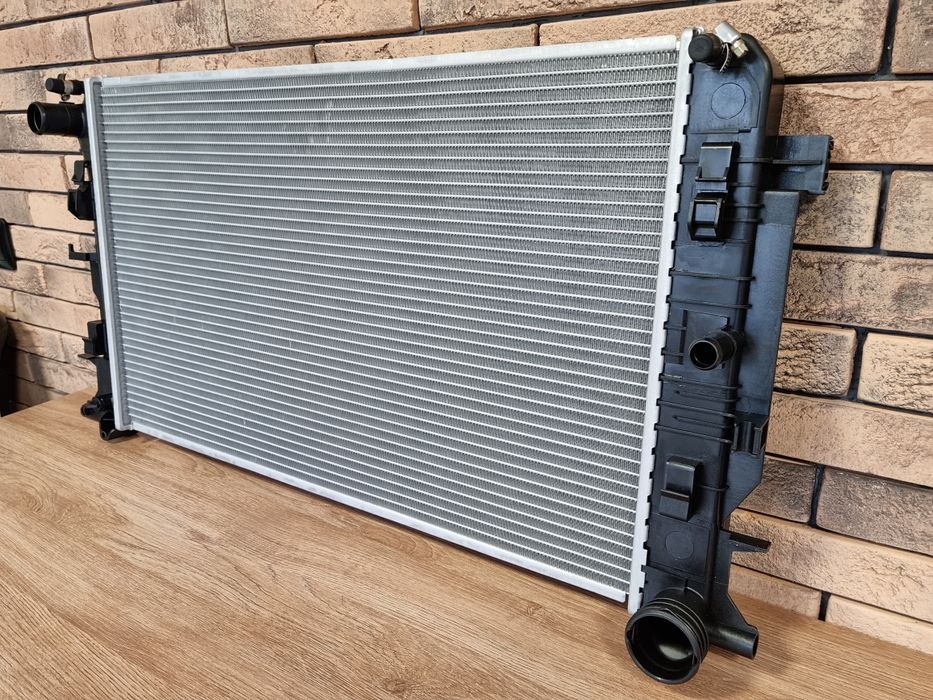 НОВИЙ Радиатор охолодження Води Mercedes Sprinter 906/907 VW Crafter