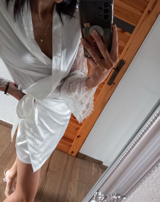 Szlafrok satynowy Bride nowy z koronką XS S M