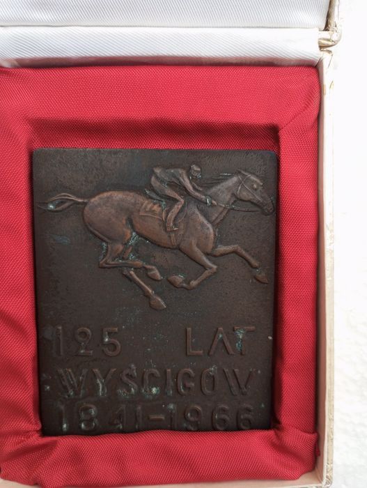 Medal z brązu - 6 x 7 cm - 125 lat Wyścigów