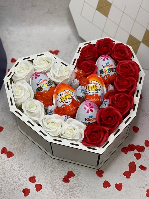 Подарунковий солодкий бокс LV3