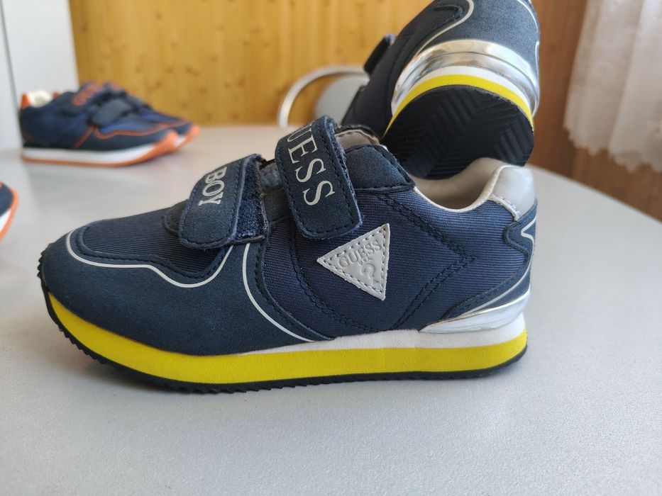 Дитяче взутя Guess 26 оригінал