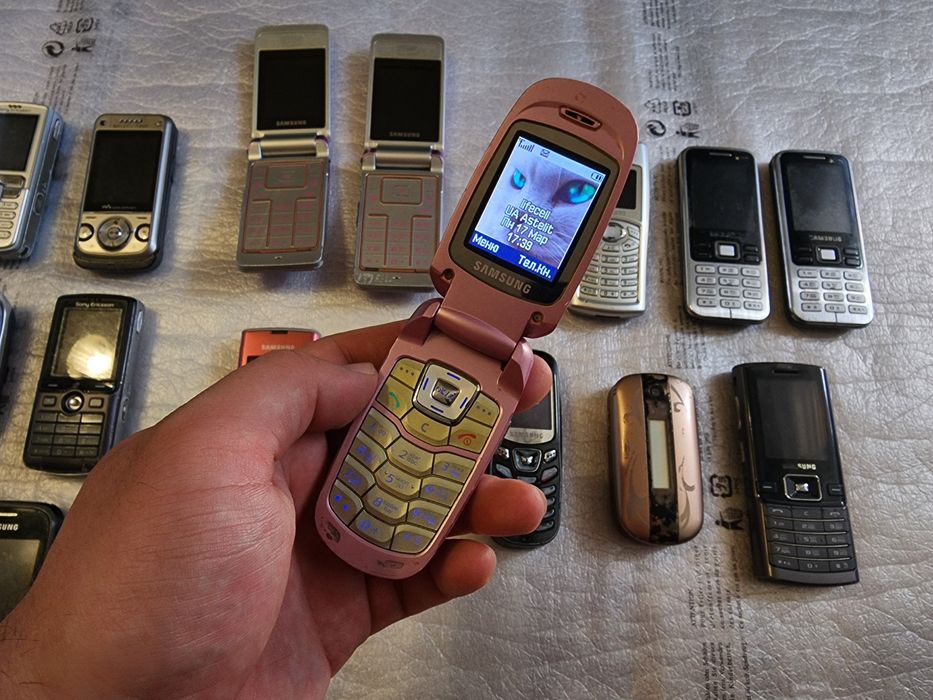 Samsung SGH-X650.Полностью рабочий.