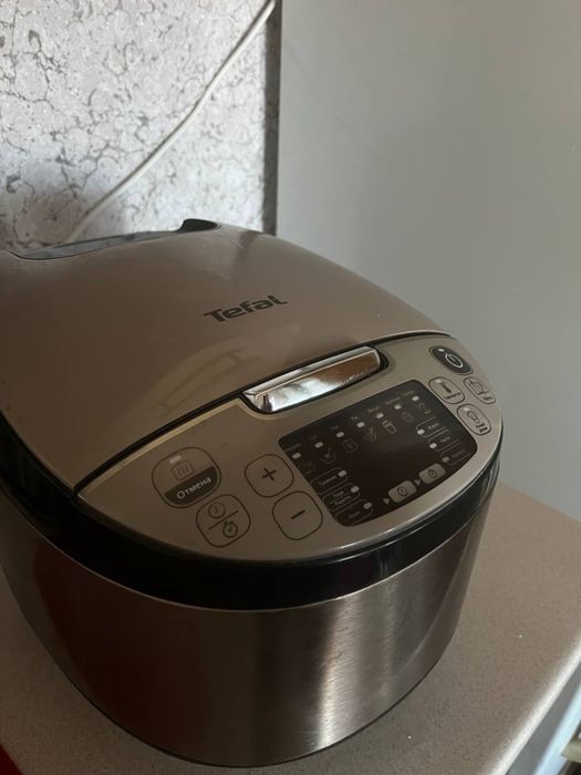 Мультиварка TEFAL Essential Cook RK321A34