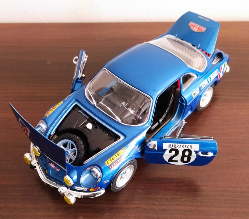 Burago Модель 1:16 Авто Renault Alpine А110 Авторалли Мarrakech 1971