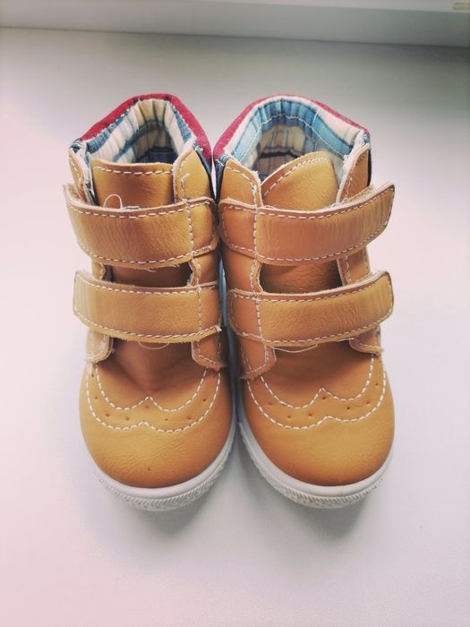 Ботинки, кроссовки, кеды детские