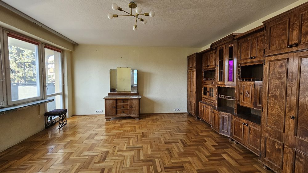 Mieszkanie w idealnej lokalizacjo do własnej aranżacji