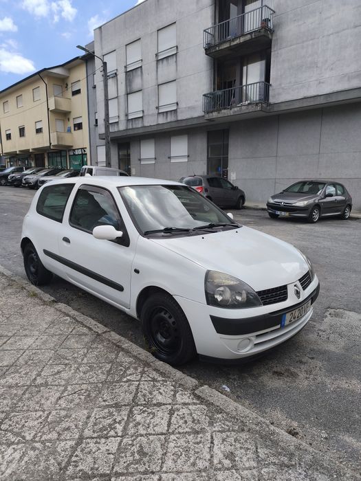 Renault Clio van