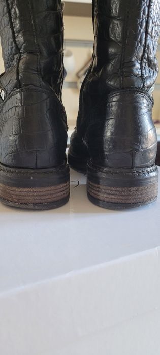 Eva Minge. Skórzane botki.