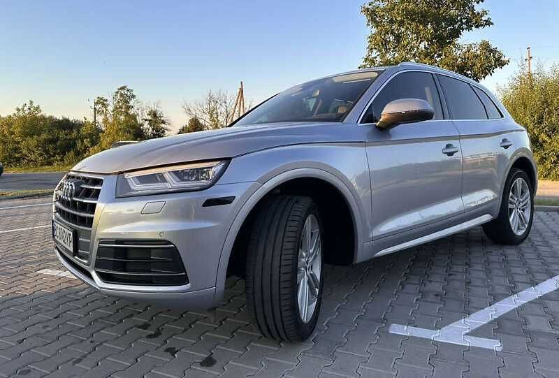 Продам Audi Q5 Premium+