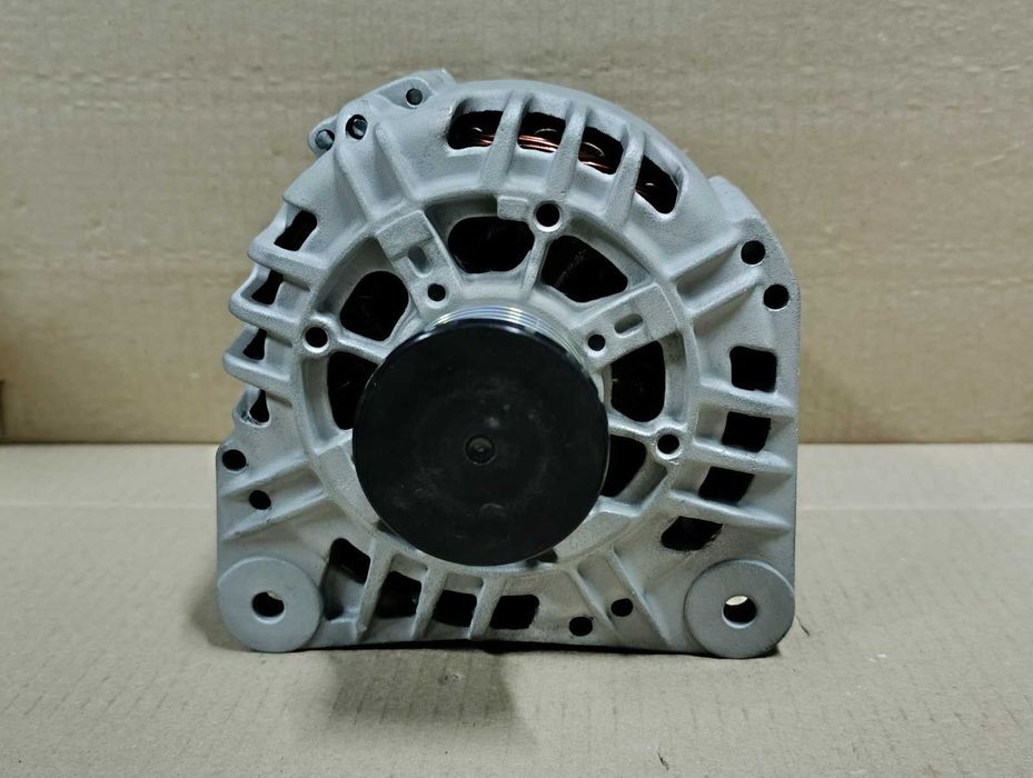 Генератор Master Trafic Movano Vivaro Primastar Laguna 1.9 2.2 2.5 Dci