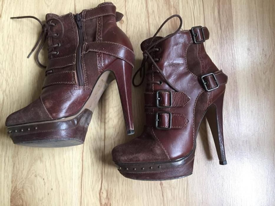 Buty kozaki wysoki obcas koturn skóra brązowe River Island 36