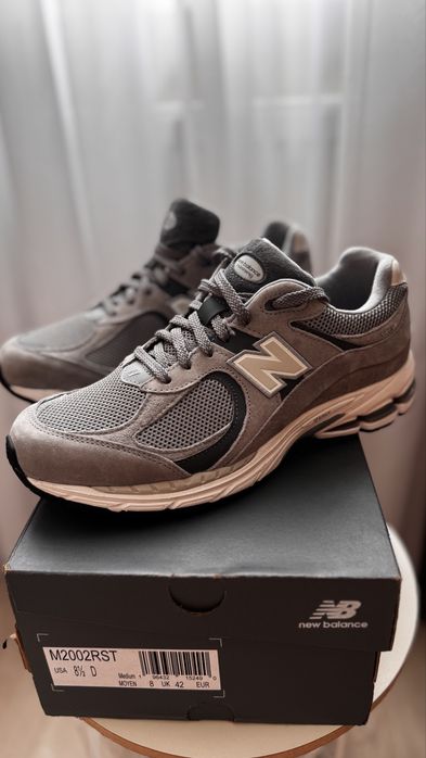 Кросівки чоловічі New Balance 2002R Grey M2002Rst