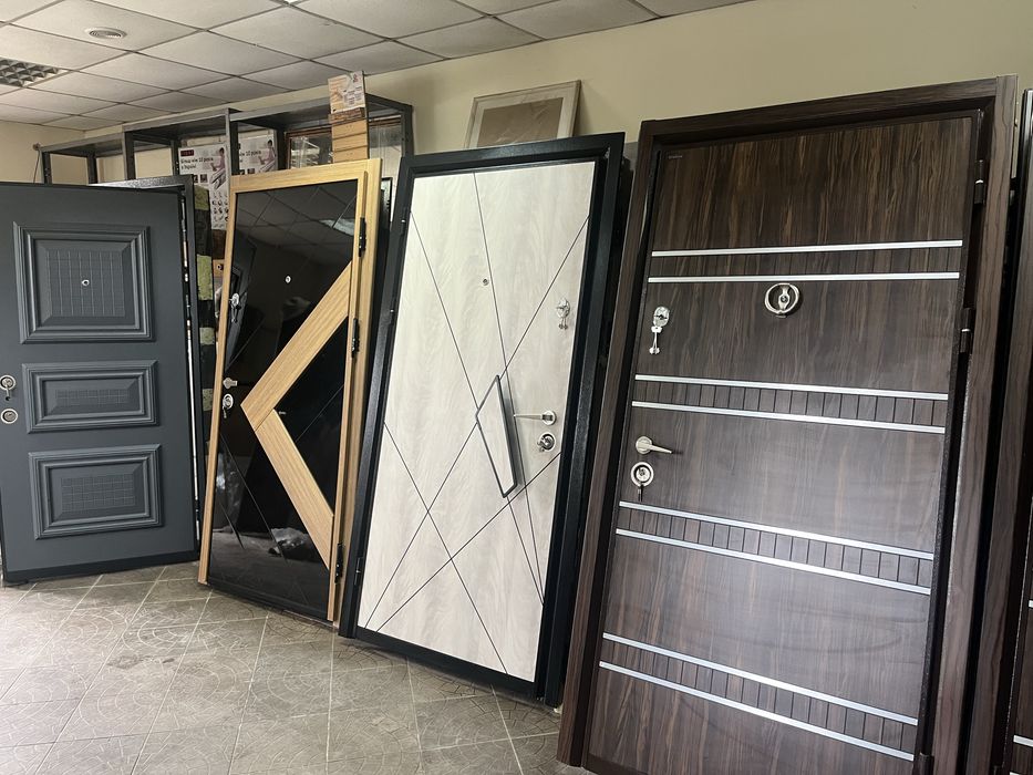 Двері вхідні Броньовані  РОЗПРОДАЖ
