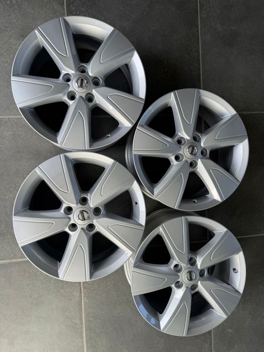 Felgi 17 5x108 ET50,5 7,5J Volvo