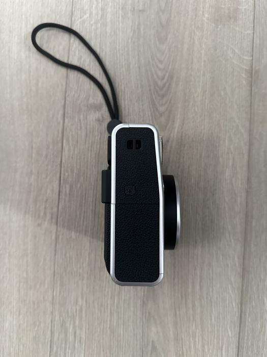 Z PARAGONEM! Aparat Fujifilm Instax Mini 40 - Stan Idealny