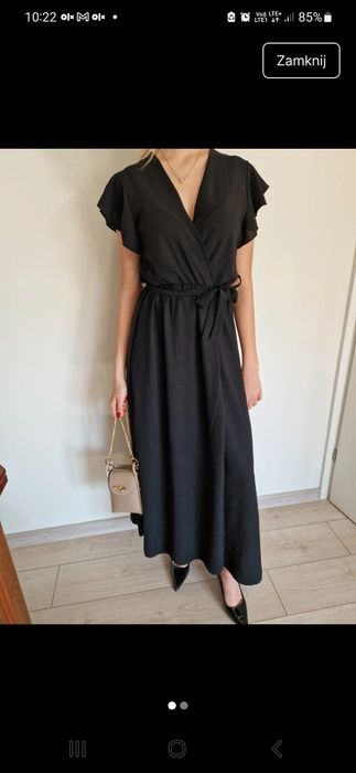 Długa czarna sukienka