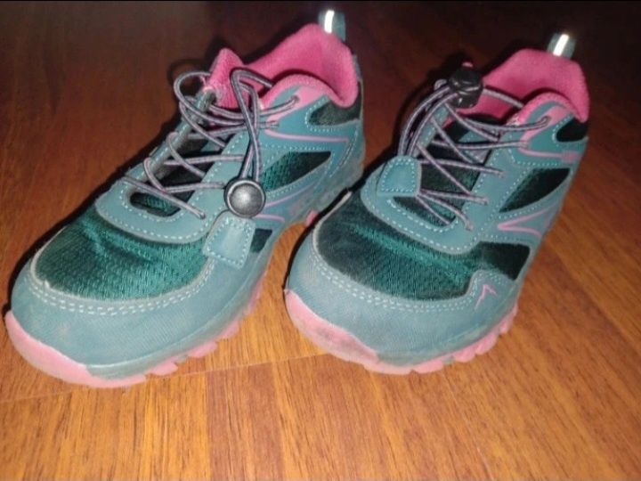 Buty dla dziewczynki