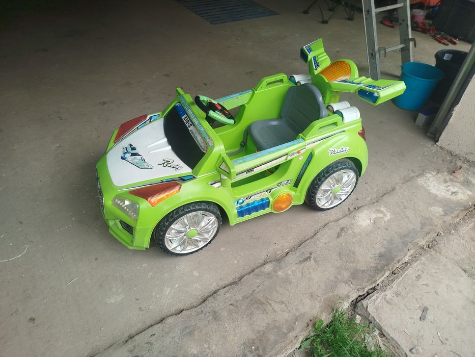 samochodzik dla dziecka