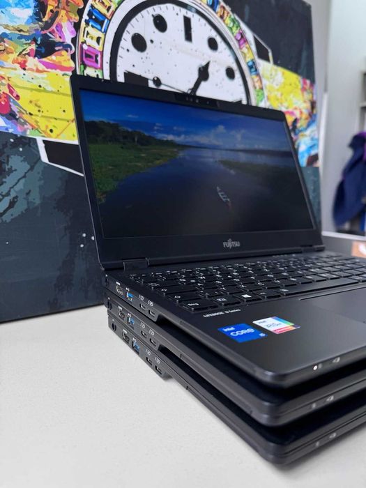 Ультрабук Fujitsu U7311 4G модем IPS ідеальний для подорожі є 70 шт.