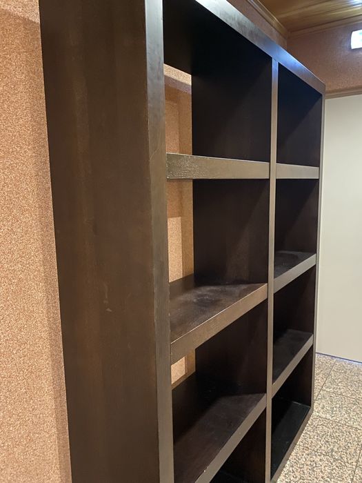 Estante madeira maciça cor wengué