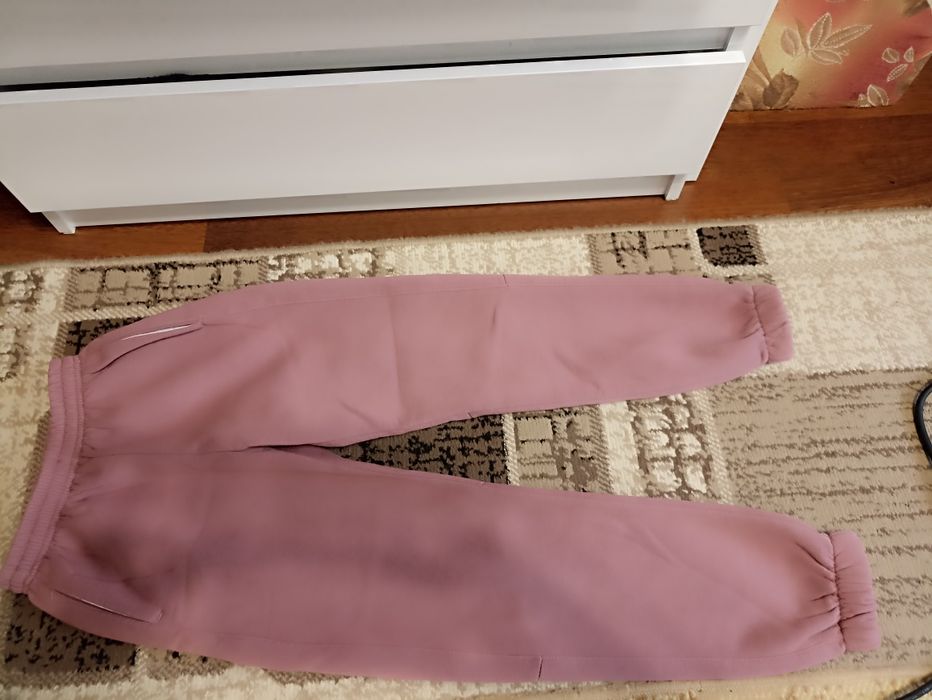 Продам штани для дівчинки