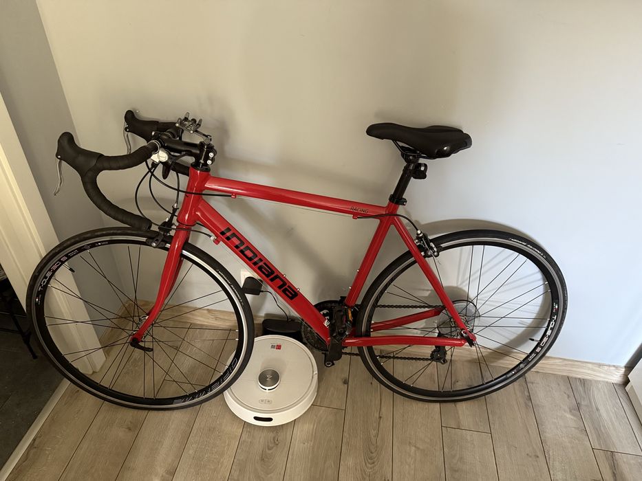 Rower szosowy INDIANA Racing M20 28 cali meski Czerwony