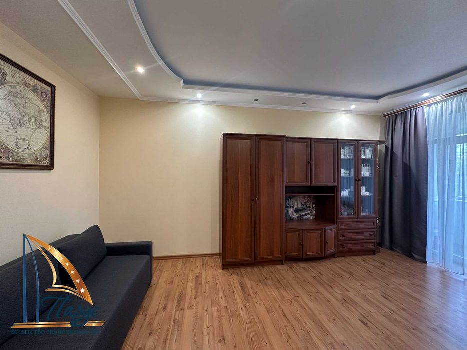 1-кімнатна на Маяковського сталінка 3/4 пов.