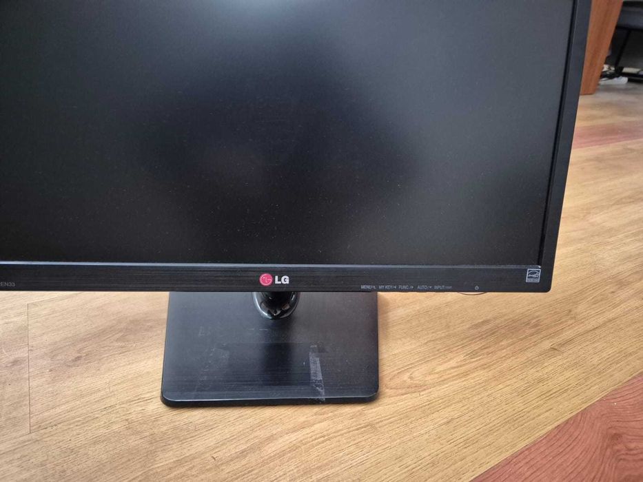 Monitor LG Flatron 22EN33S