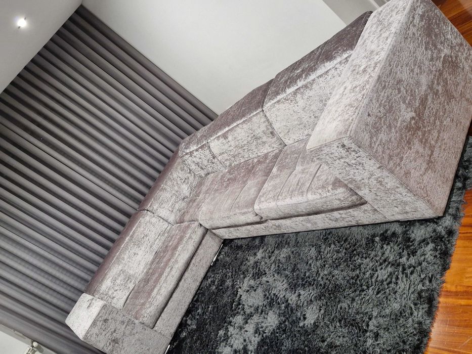 Sofá chaise longue lado direito