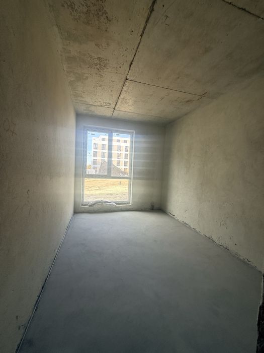 Продаж 2 кім, 1 поверх, 59000$