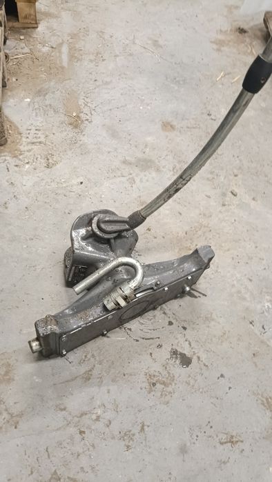 Zaczep górny transportowy przesuwny na bolec. Valtra. Fendt Massey Fer