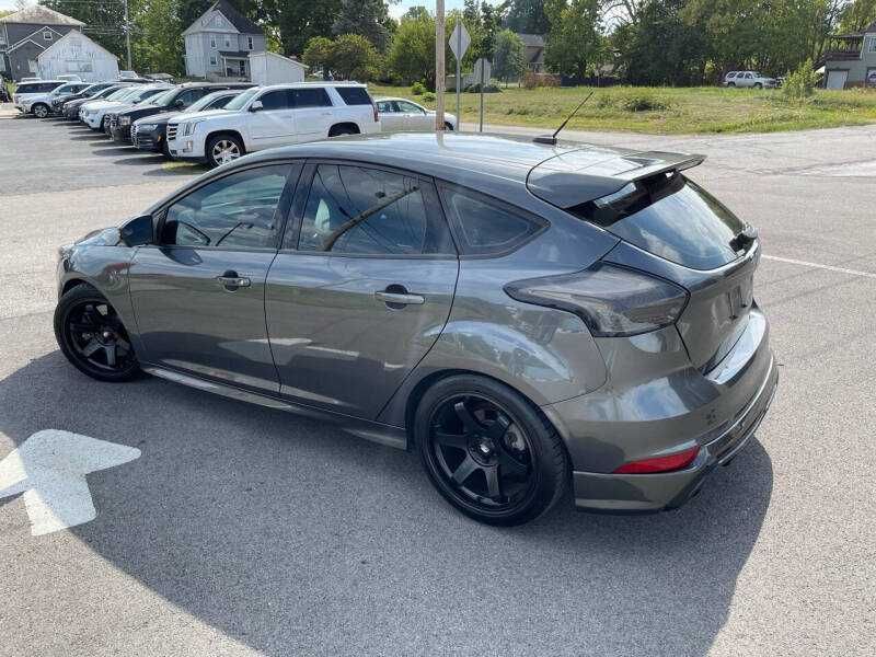 2018 Ford Focus ST